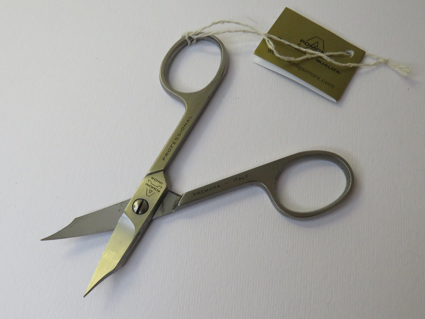 Forbice manicure - microdentata moderna by Pomoni