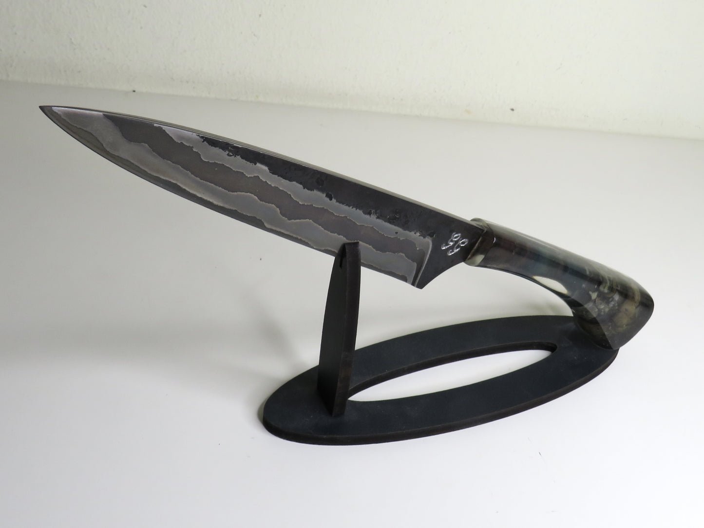 Coltello a lama fissa con rosa by Giovanni Gasparone