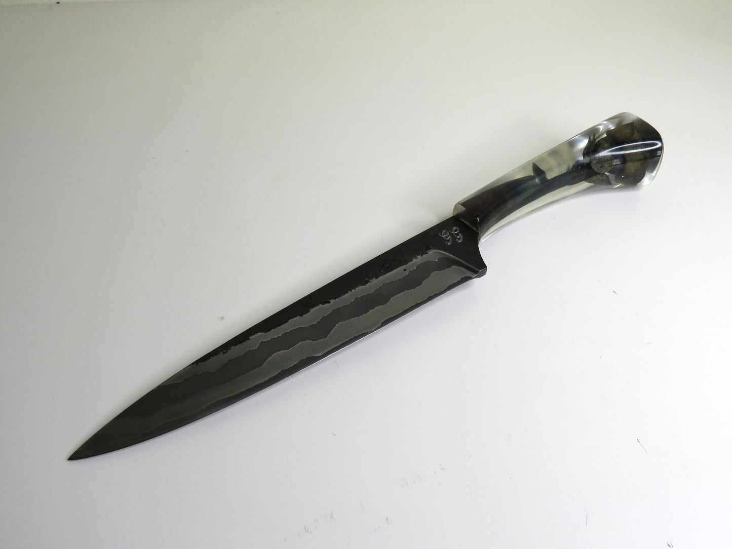Coltello a lama fissa con rosa by Giovanni Gasparone