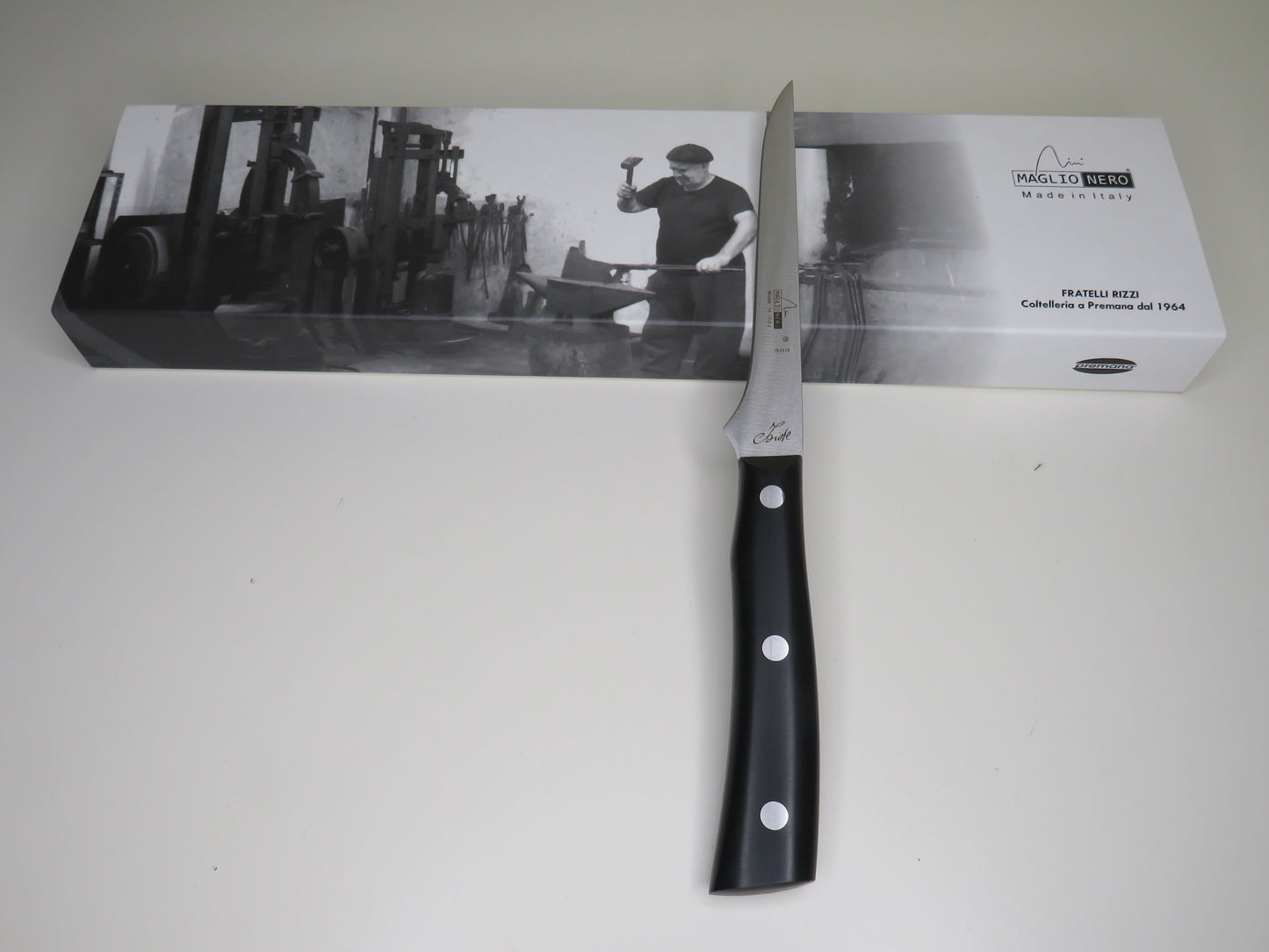 Coltello da disosso stretto IS 1013 by Maglio Nero