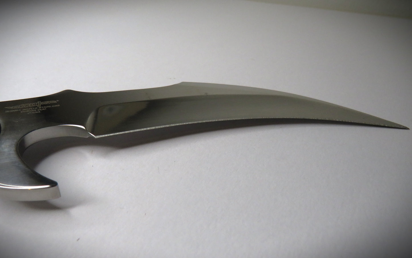 Coltello a lama fissa Karambit /1 by United Cutlery