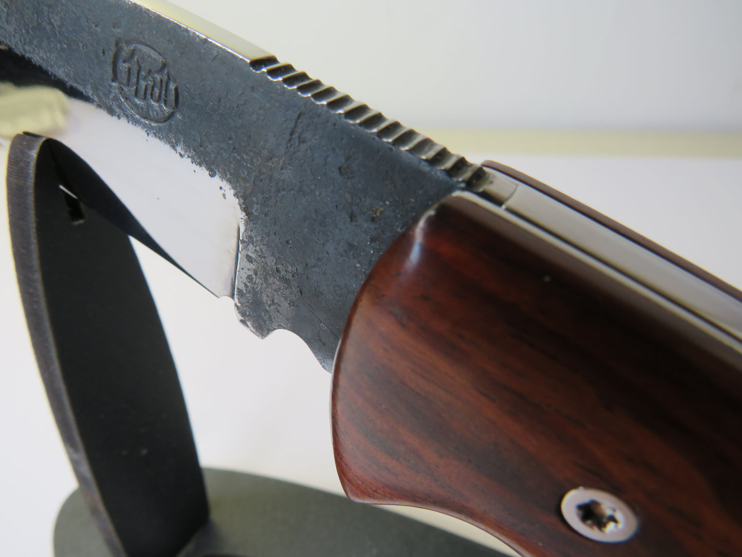 Coltello a serramanico Attila Rosewood by Citadel