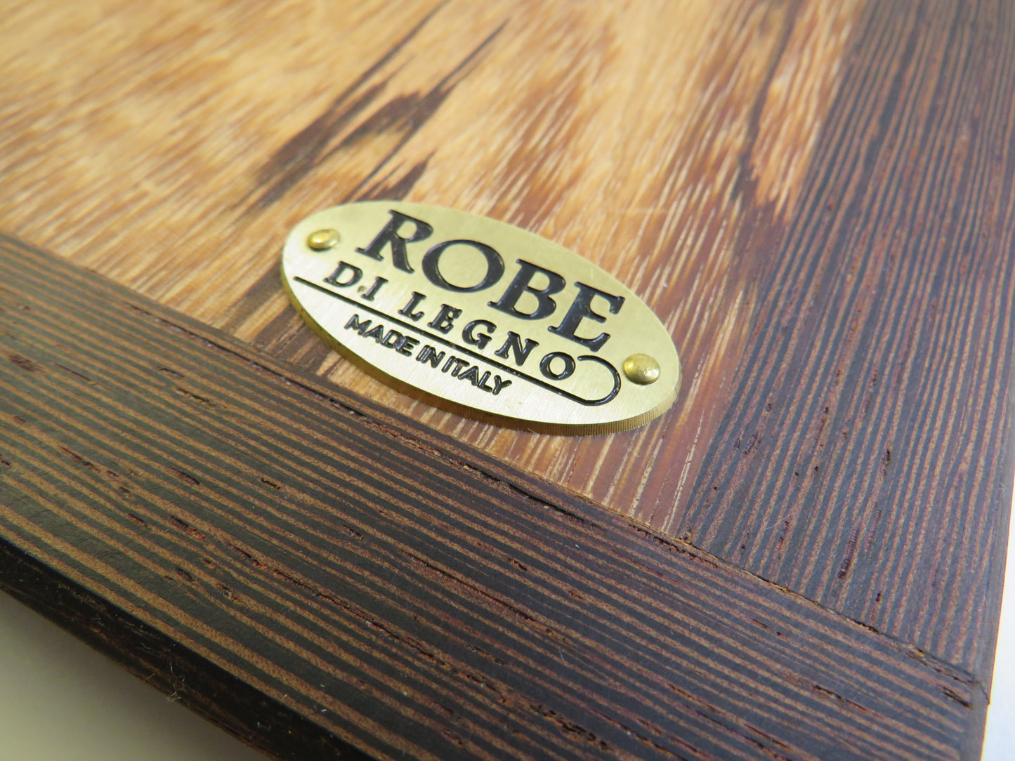 Tagliere con martello schiaccianoci by Robe di legno